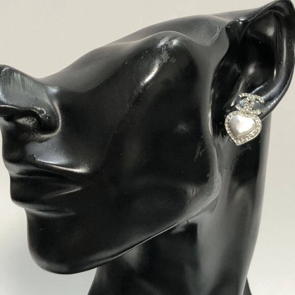 CHANEL CC Logos Rhinestone Pearl Heart Stud Earrings Silver Tone B23B Auth w/Box - Picture 2 of 10